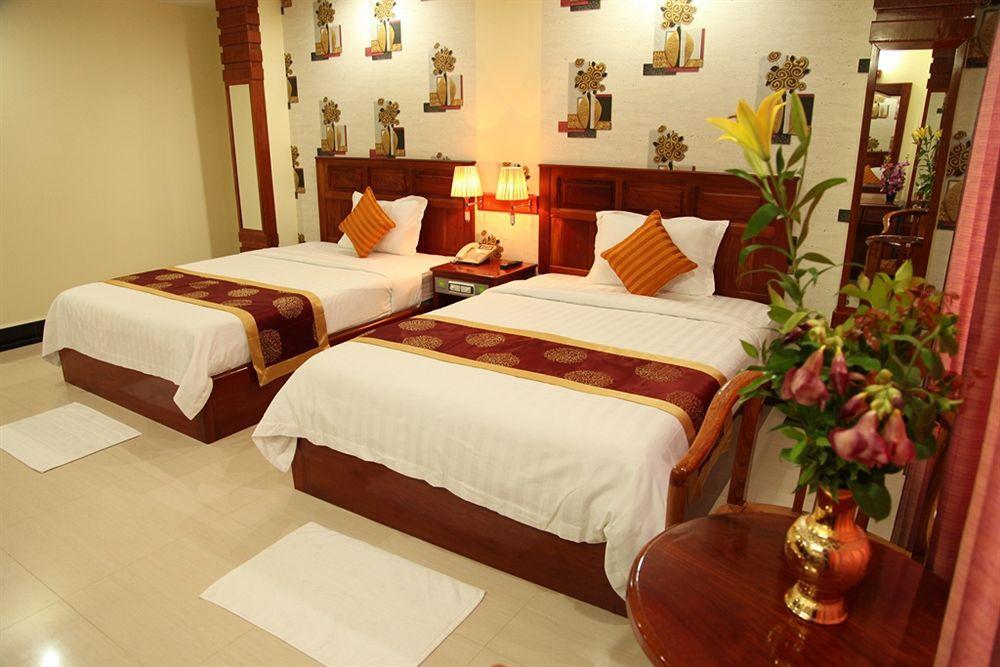 Huang Ting Hotel Phnom Pen Exterior foto