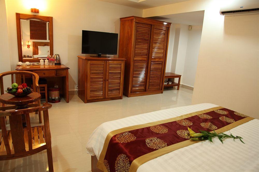 Huang Ting Hotel Phnom Pen Exterior foto
