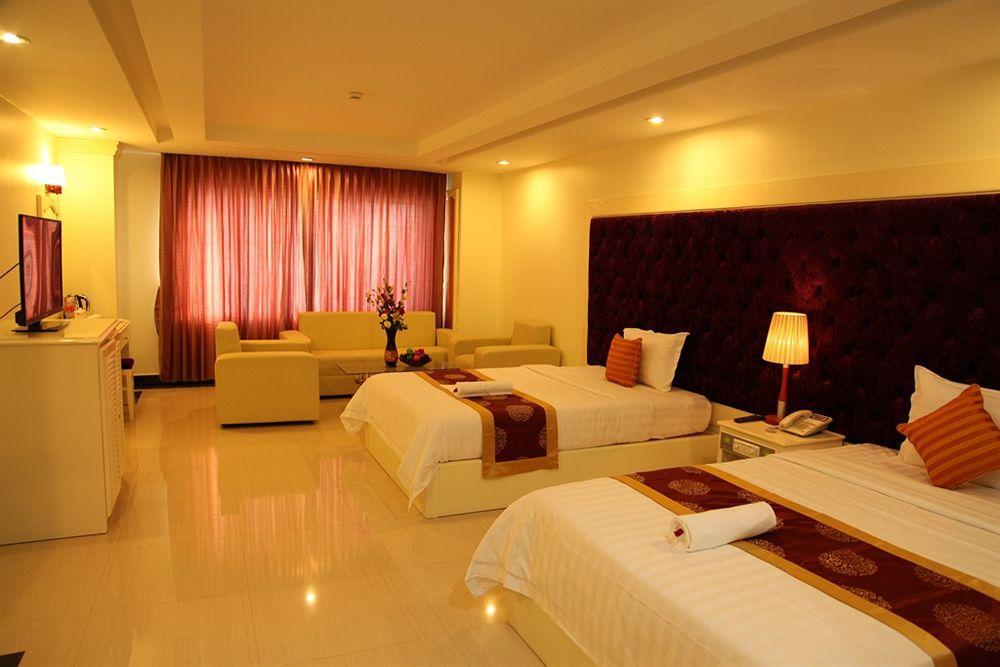 Huang Ting Hotel Phnom Pen Exterior foto