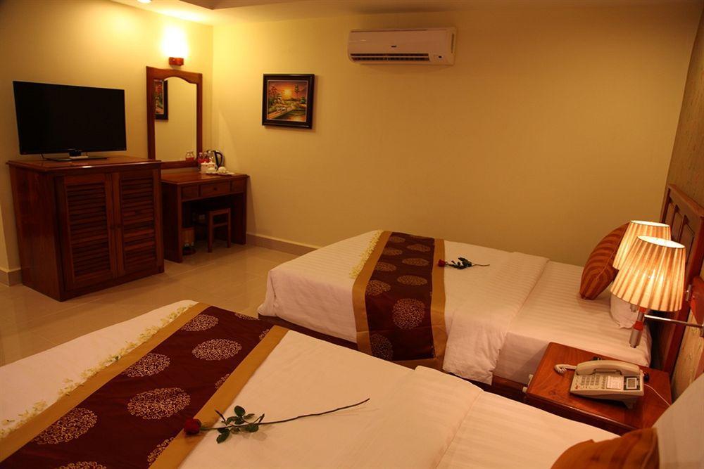 Huang Ting Hotel Phnom Pen Exterior foto