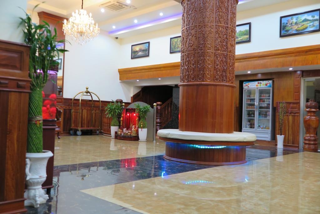 Huang Ting Hotel Phnom Pen Exterior foto