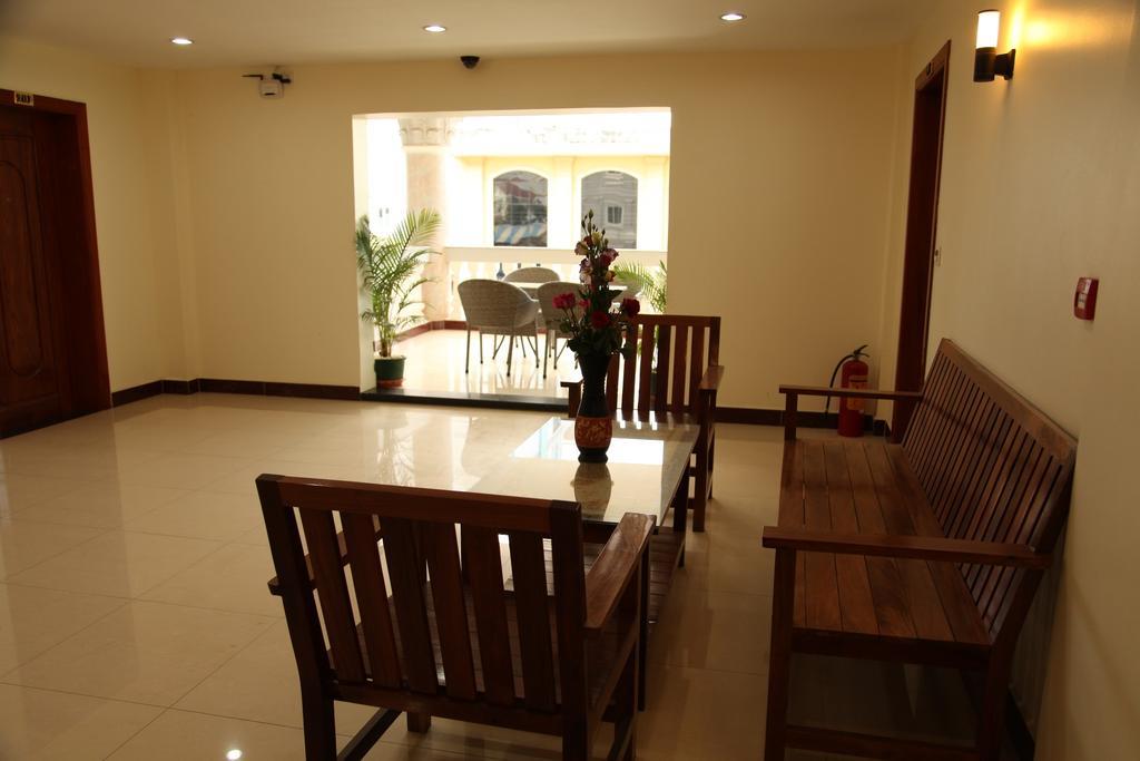 Huang Ting Hotel Phnom Pen Exterior foto