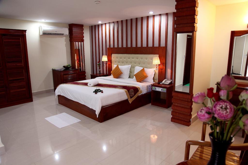 Huang Ting Hotel Phnom Pen Exterior foto