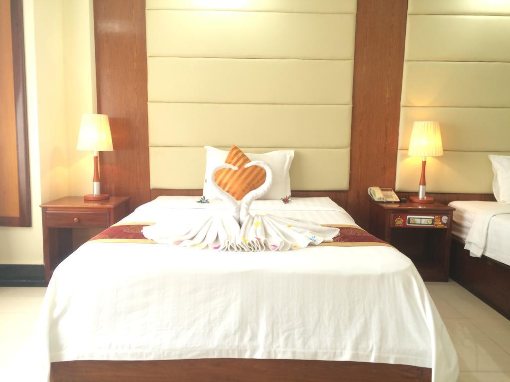 Huang Ting Hotel Phnom Pen Exterior foto